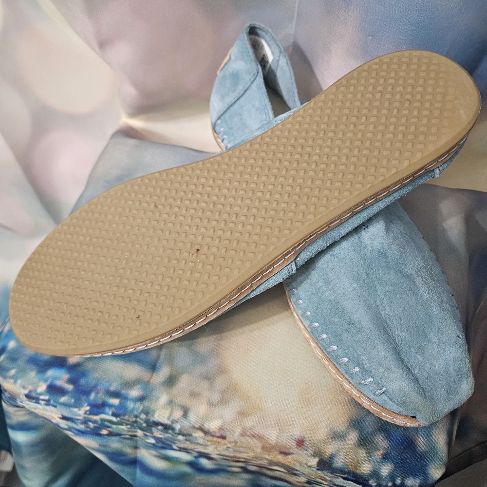 NWOT Toms Teal Suede Slip-On Shoes - Picture 3 of 4